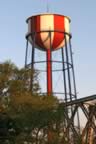 Sunlit water tower in the along the Snake River (163kb)